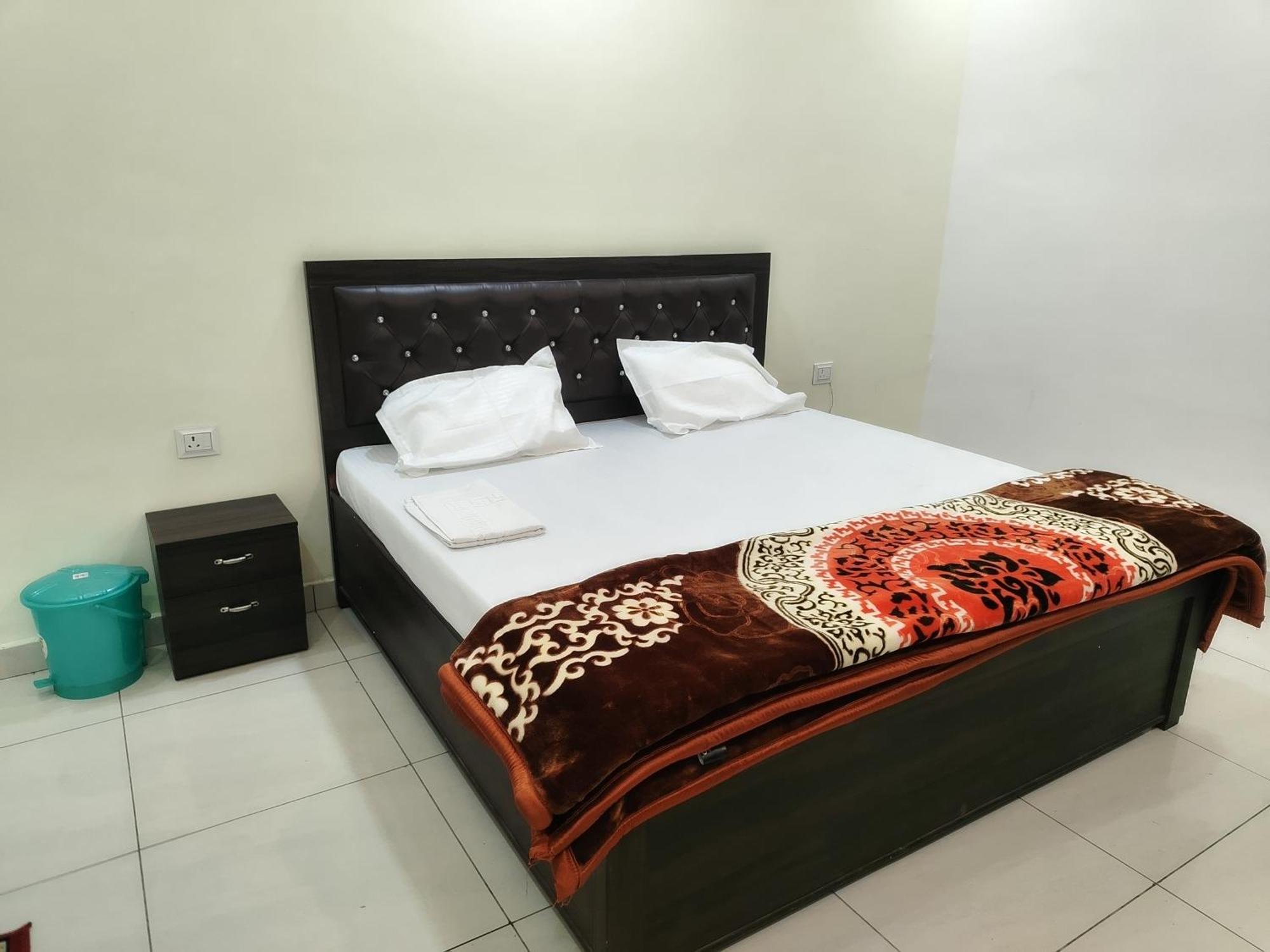 Khalilabad Hotel Dev International מראה חיצוני תמונה